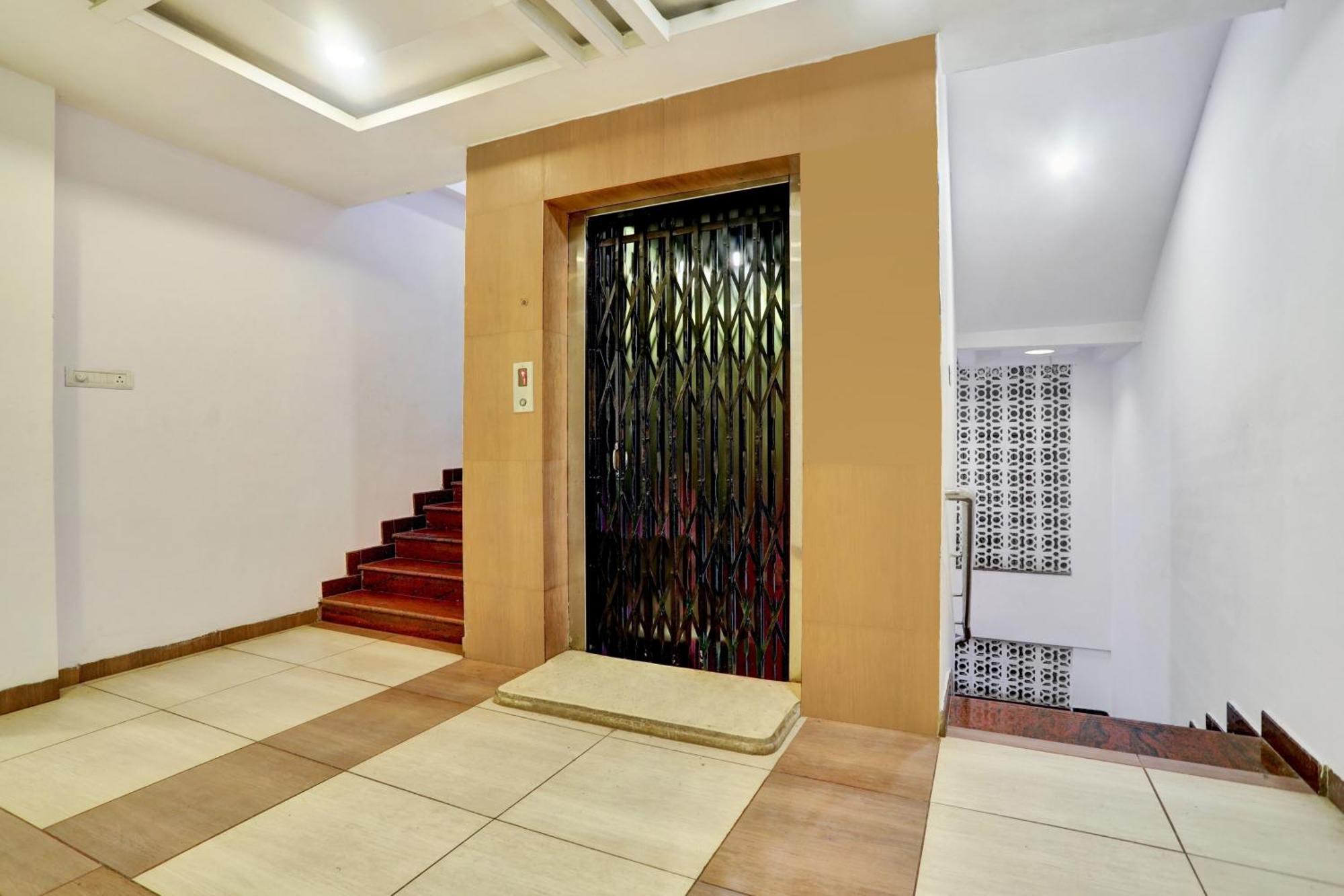 Townhouse Eluru Hotel Exterior foto